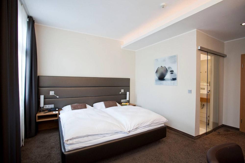זולינגן Hotel Graefrather Hof מראה חיצוני תמונה